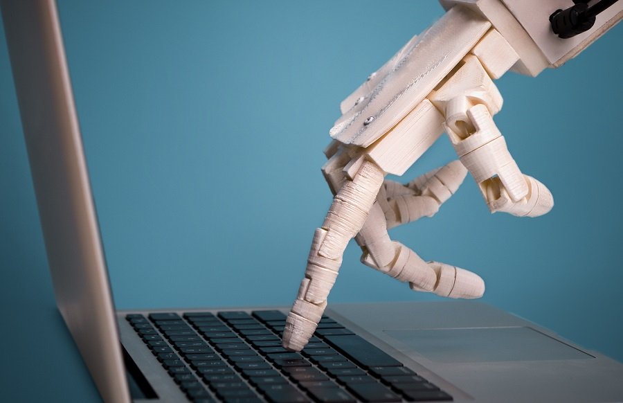 Everything You Need to Know About Robo-Advisors: Robot Finger